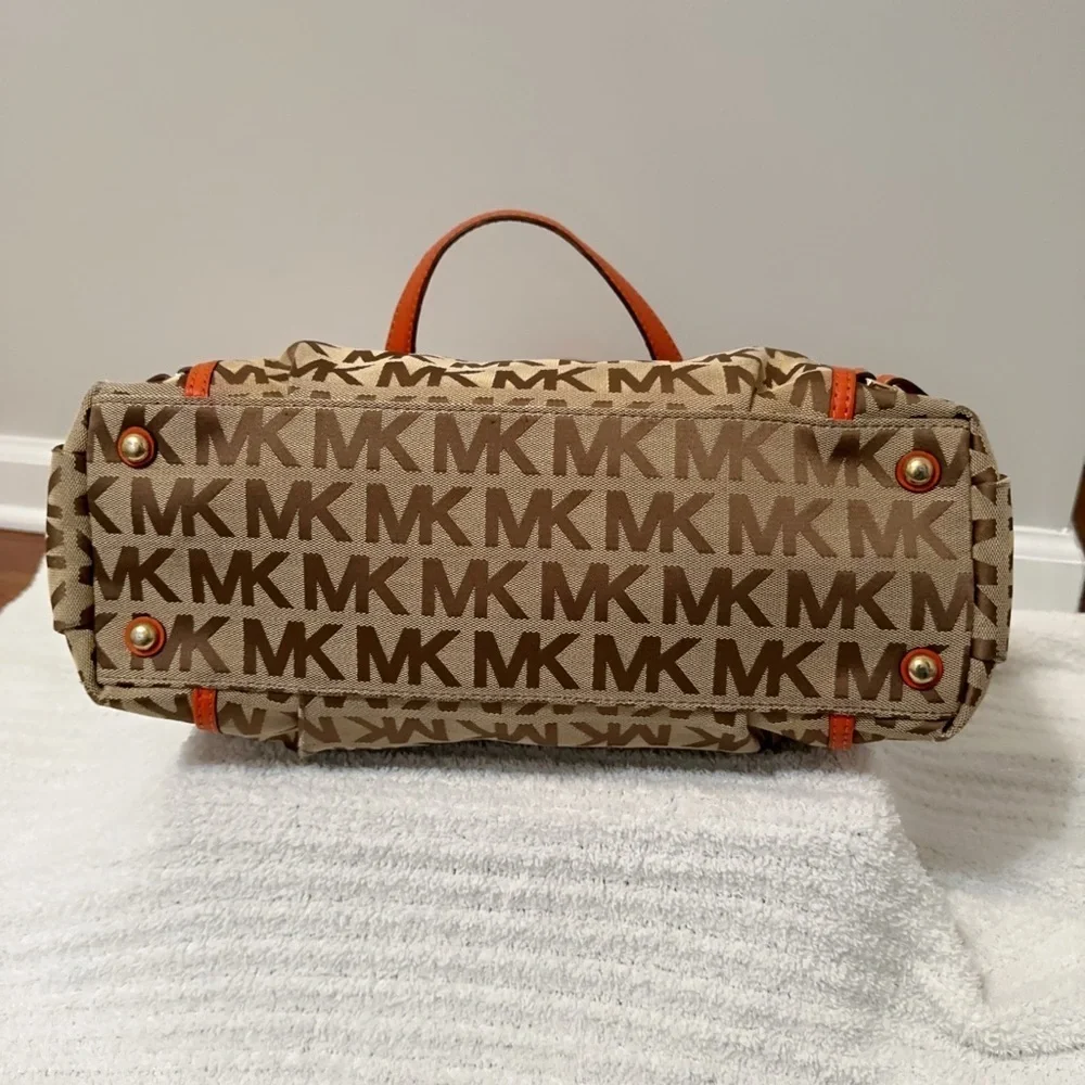 MICHAEL KORS SIGNATURE MONOGRAM GANSEVOORT BEIGE TANGERINE SATCHEL BAG